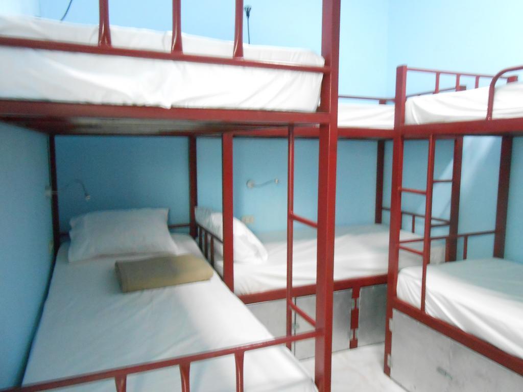 Lucky Backpacker Hostel Vientiane Quarto foto